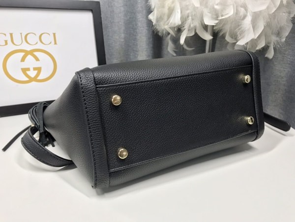 激安グッチバッグコピー角部分ディテール